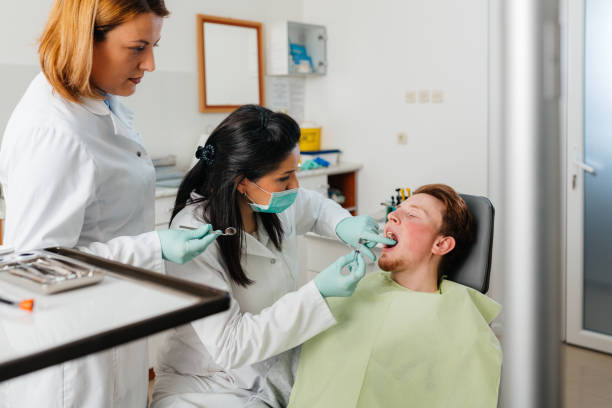 Best Emergency Tooth Extraction in North Kensington, MD